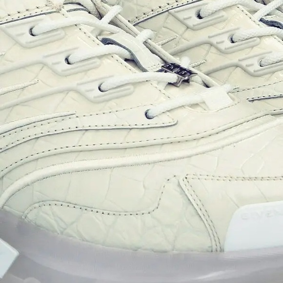 Authentic givenchy giv 1 sneakers - Picture 6 of 15